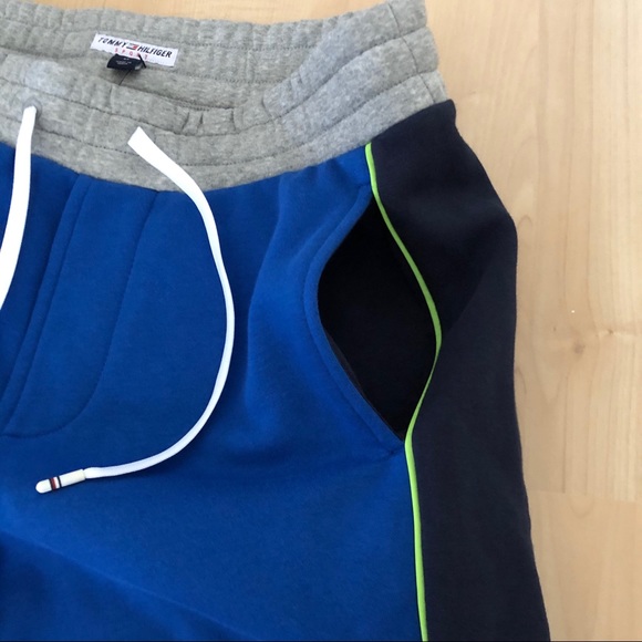 🏡 Moving sale  Price Firm Hilfiger Sport line men’s shorts - Picture 2 of 7